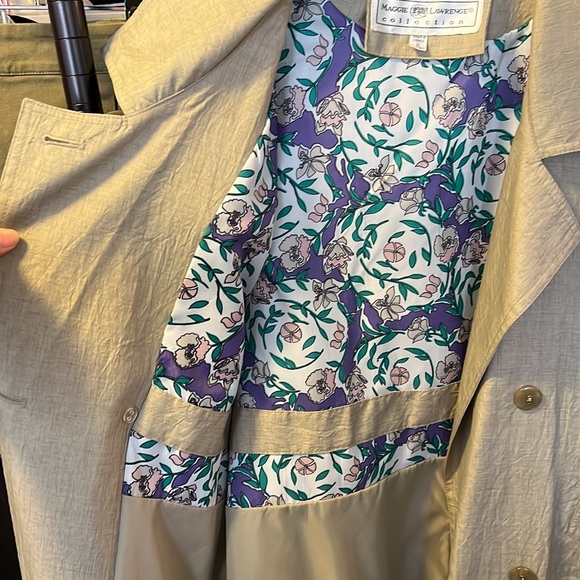 Maggie Lawrence long tench coat - Picture 6 of 7